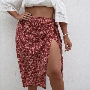 Ditsy Floral Knot Side Wrap Skirt